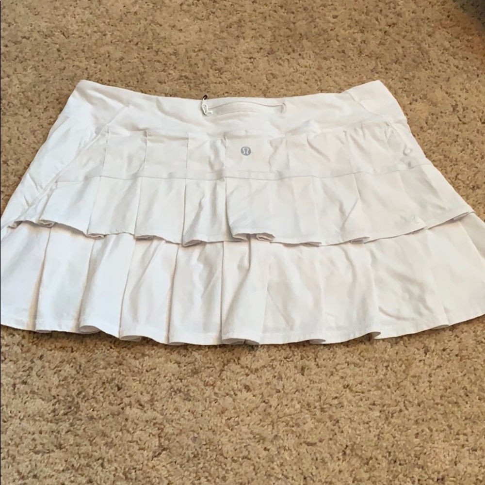 Lulu lemon white pleated tennis skirt